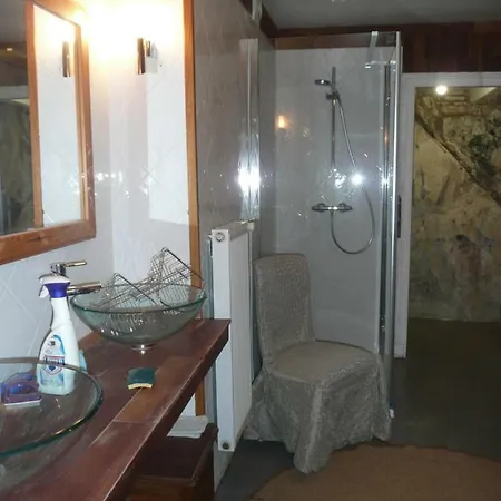 81 Rue Des Juifs Holiday home
